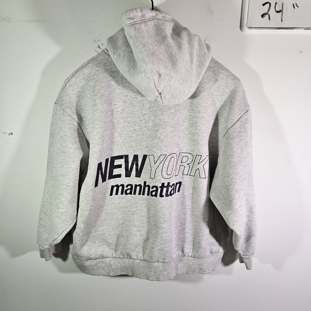 2000's Women's Zara New York Manhattan Grey Hoodie Sweatshirt!